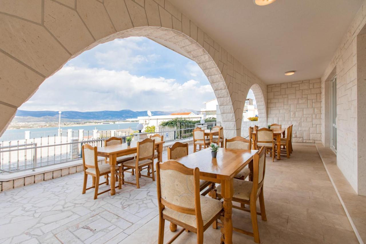 Hotel Buenavista Beach House Trogir Mastrinka Exterior foto