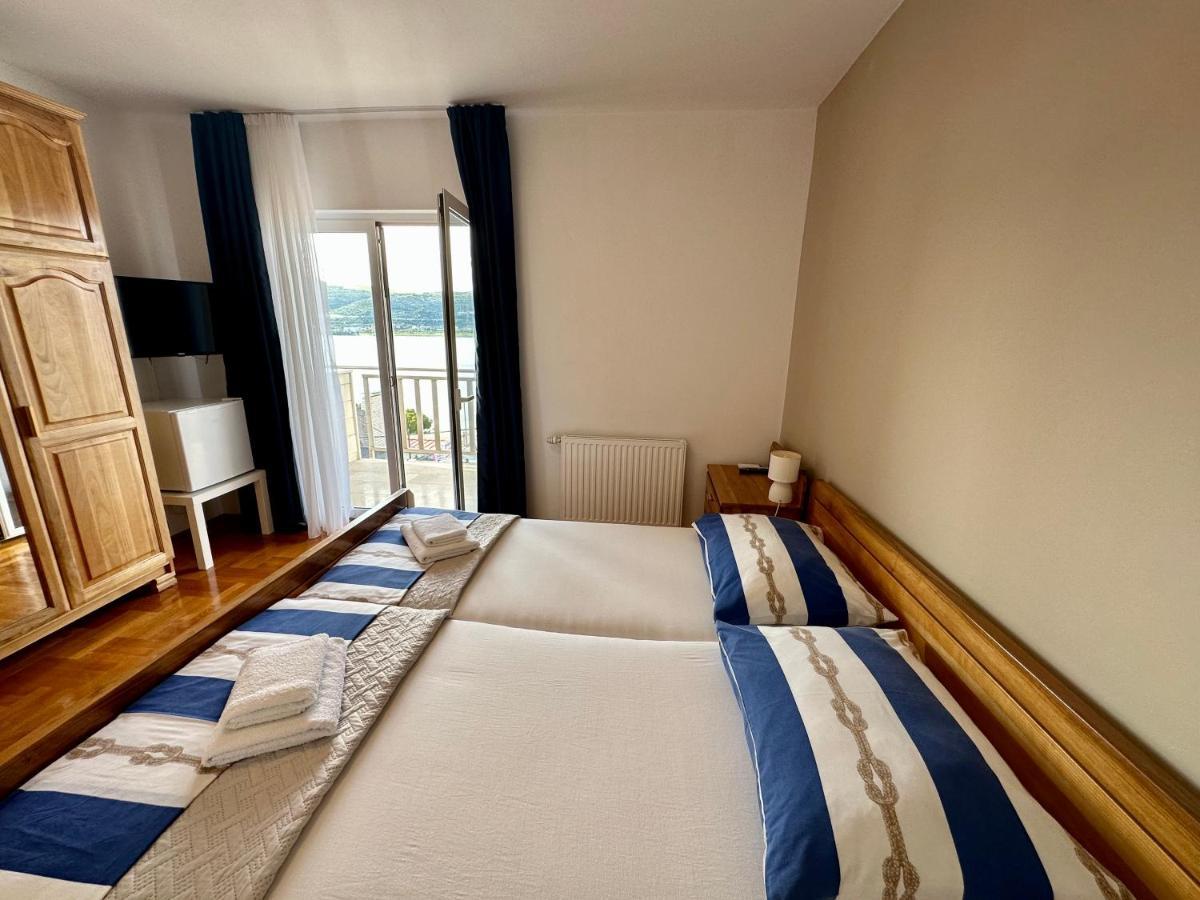 Hotel Buenavista Beach House Trogir Mastrinka Exterior foto